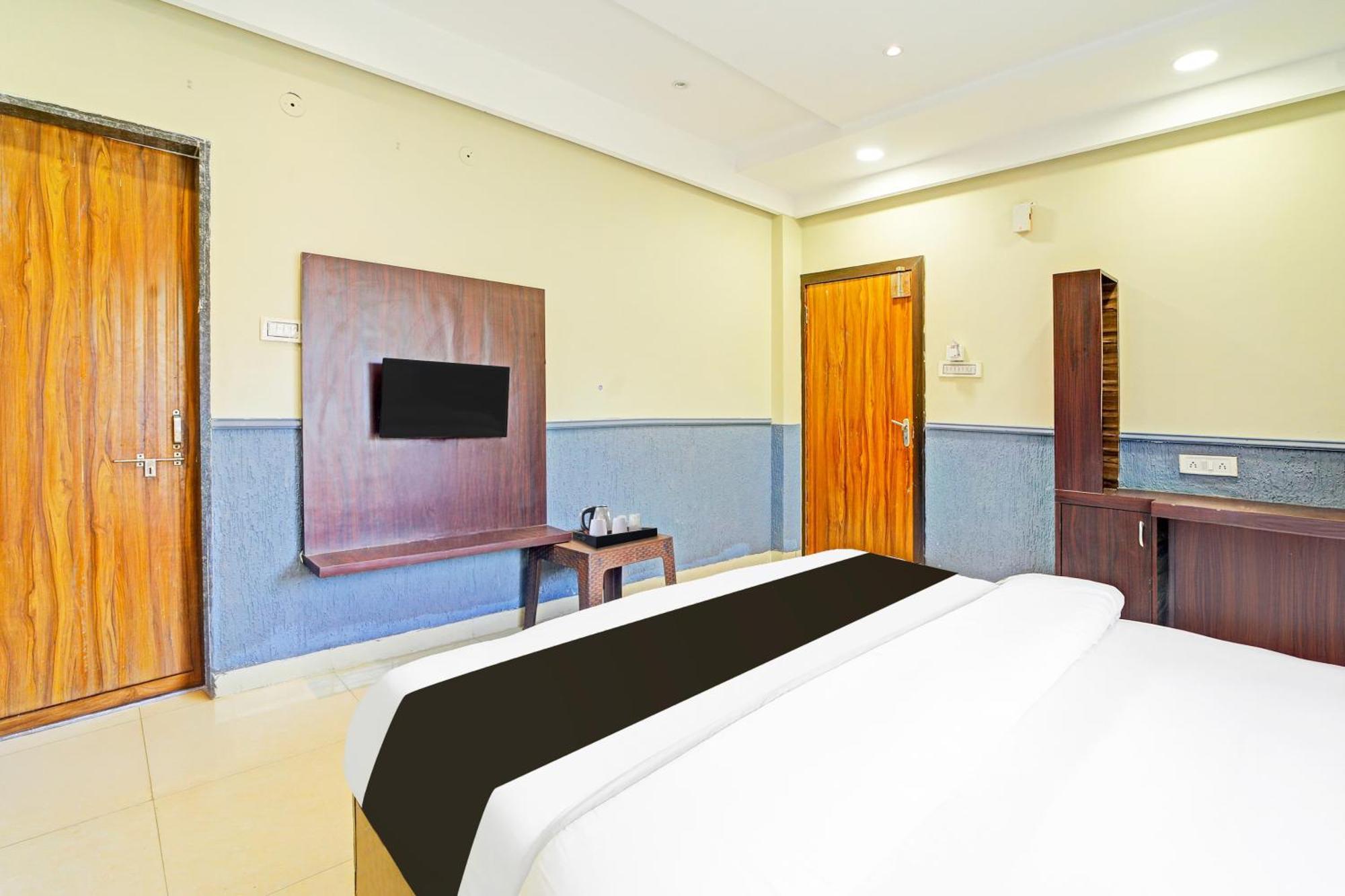 Super Collection O Ring Road Bhawarkua Hotel Indore